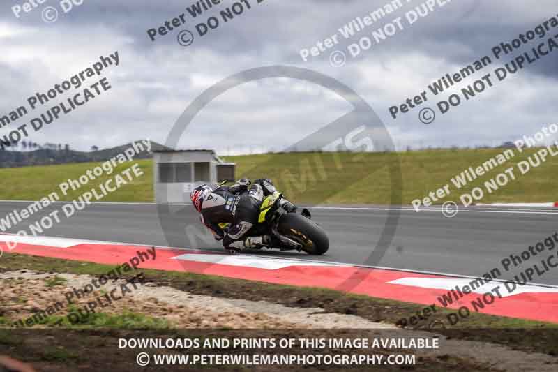cadwell no limits trackday;cadwell park;cadwell park photographs;cadwell trackday photographs;enduro digital images;event digital images;eventdigitalimages;navarra;no limits trackdays;peter wileman photography;racing digital images;trackday digital images;trackday photos